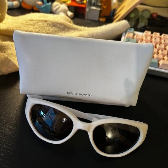 Gentle Monster Juicy IV2 sunglasses